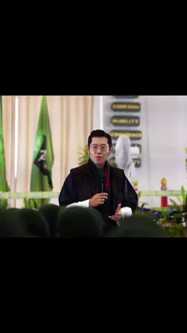 His Majesty The King visited the Gyalsung Academies in Khotokha and Jamtsholing today to meet the Gyalsups of the Second Cohort of the 2025 Batch currently in training. The training for the Second Cohort of the 2025 Batch began on 1 August 2025 across four academies, with a total of 2,013 Gyalsups. Since its launch in September 2024, 6,331 young Bhutanese have completed Gyalsung— Bhutan’s National Service. #royalfamily #royalfamilyofbhutan #kingofbhutan #gyalsung 