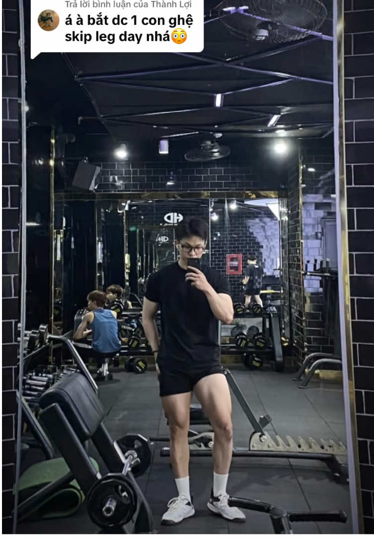 Trả lời @Thành Lợi đùa chứ 1 tháng cũng đc 1buổi chân #gym #gymmotivation #GymTok #gymmotivation🏋️‍♀️ #foryou 