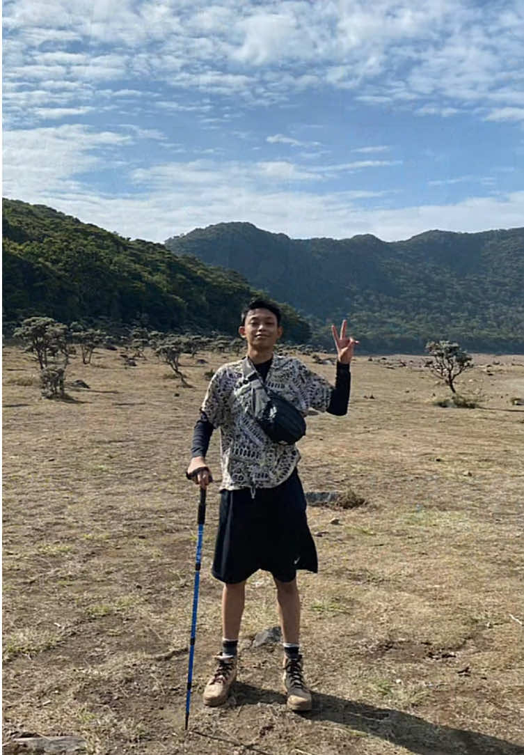 Izin ya mas, video nya saya pakai 🙏🏻🙏🏻🙏🏻 #gunungciremai #gunungpangrango #gununggede #pendakipemula #fypシ゚ 