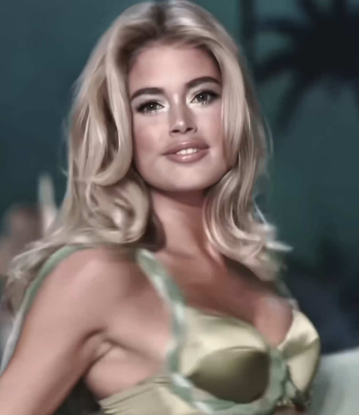 #doutzenkroes || in honor of the fashion show <3  ib: bundch6n scp: standbyadrianapacks #fyp #viraledit #victoriasecretfashionshow2025 #victoriasecretangel 