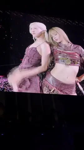OH MY CHAELISA 🫶 #BLACKPINK #LISA #ROSÉ #CHAELISA #DEADLINE_IN_KAOHSIUNG 
