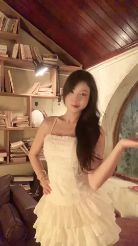 nay mặc váy trắng nhà @Linn&Co. #linnco #dress #foryou #fyp 