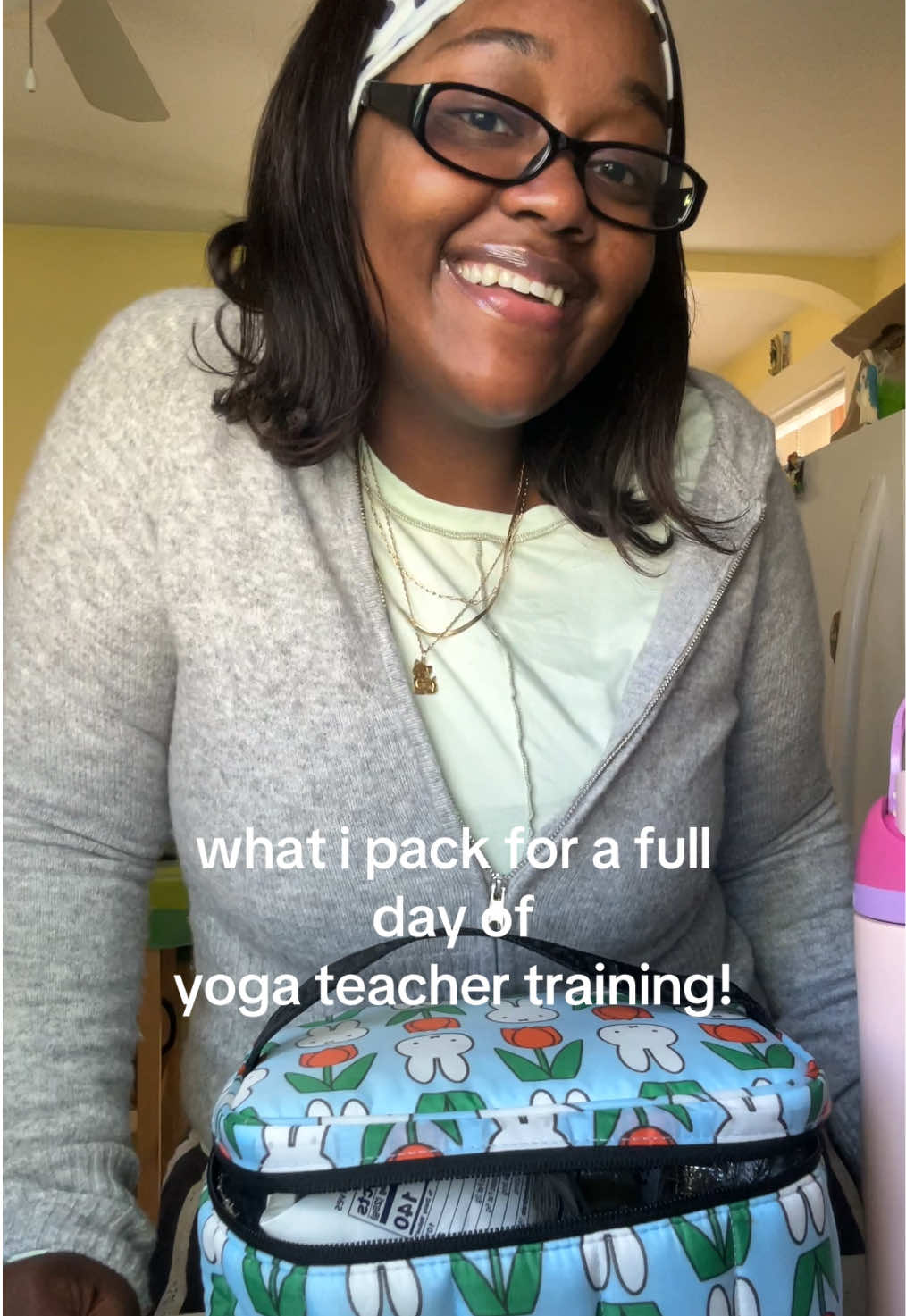 more breath work today leggoo <33 #packmybagwithme #yogi #lunchbox #yogateachertraining #foodisfuel #bodyneutrality 