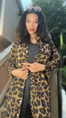 My favorite leopard cardigan #tiktokshopfinds #falldealsforyou #sweaterweather 