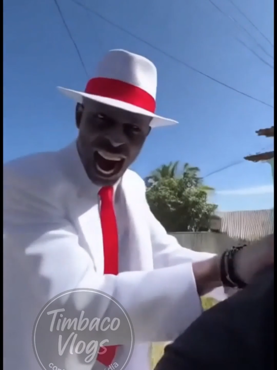 Timbaco comendo comida suspeita parte 14. #zueira #sora2 #macumba #memesbr 