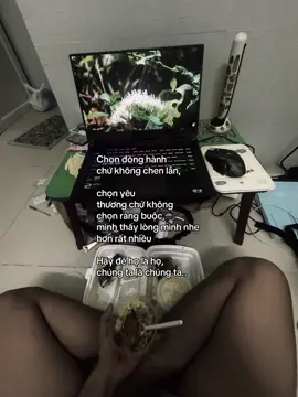Chọn đồng hành  chứ không chen lẫn, chọn yêu  thương chứ không  chọn ràng buộc, mình thấy lòng mình nhẹ hơn rất nhiều Hãy để họ là họ, chúng ta là chúng ta.. #xhtiktok #fyp #couple #vantruong 