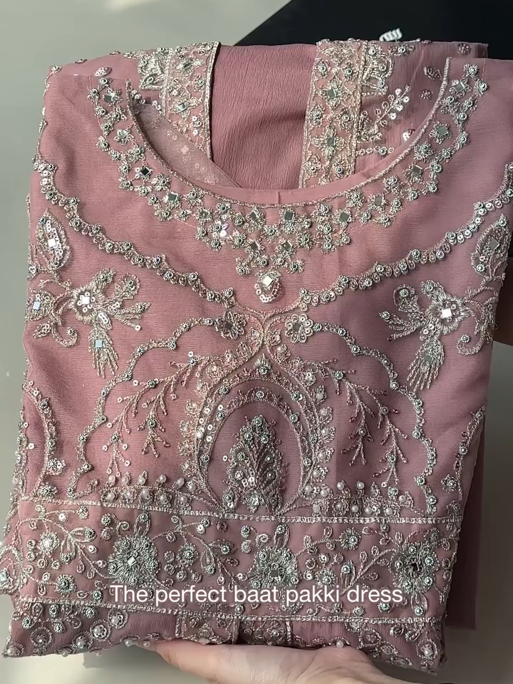 Fully Embroidered flared lehnga for PKR 8,997/- Stitched 💕 LINK IN BIO TO SHOP 🛍 Brand: Agha Jaan Studio ID: ZPW9809 🇵🇰 Flat Shipping of PKR 99/- Nationwide #laamoriginals