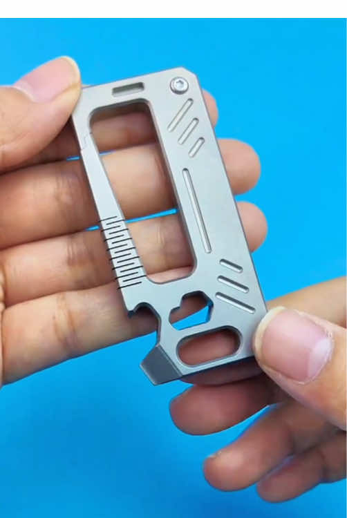 Do you want one?#fyp #hakatoy #keychain #knife #multitool 