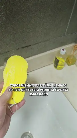 Su tacto suave hace que esta esponja sea muy cómoda de usar en la ducha. Elimina eficazmente la suciedad y mejora el aspecto de mi piel🧽 #esponja#baño#cleaning#sponge#fyppp  