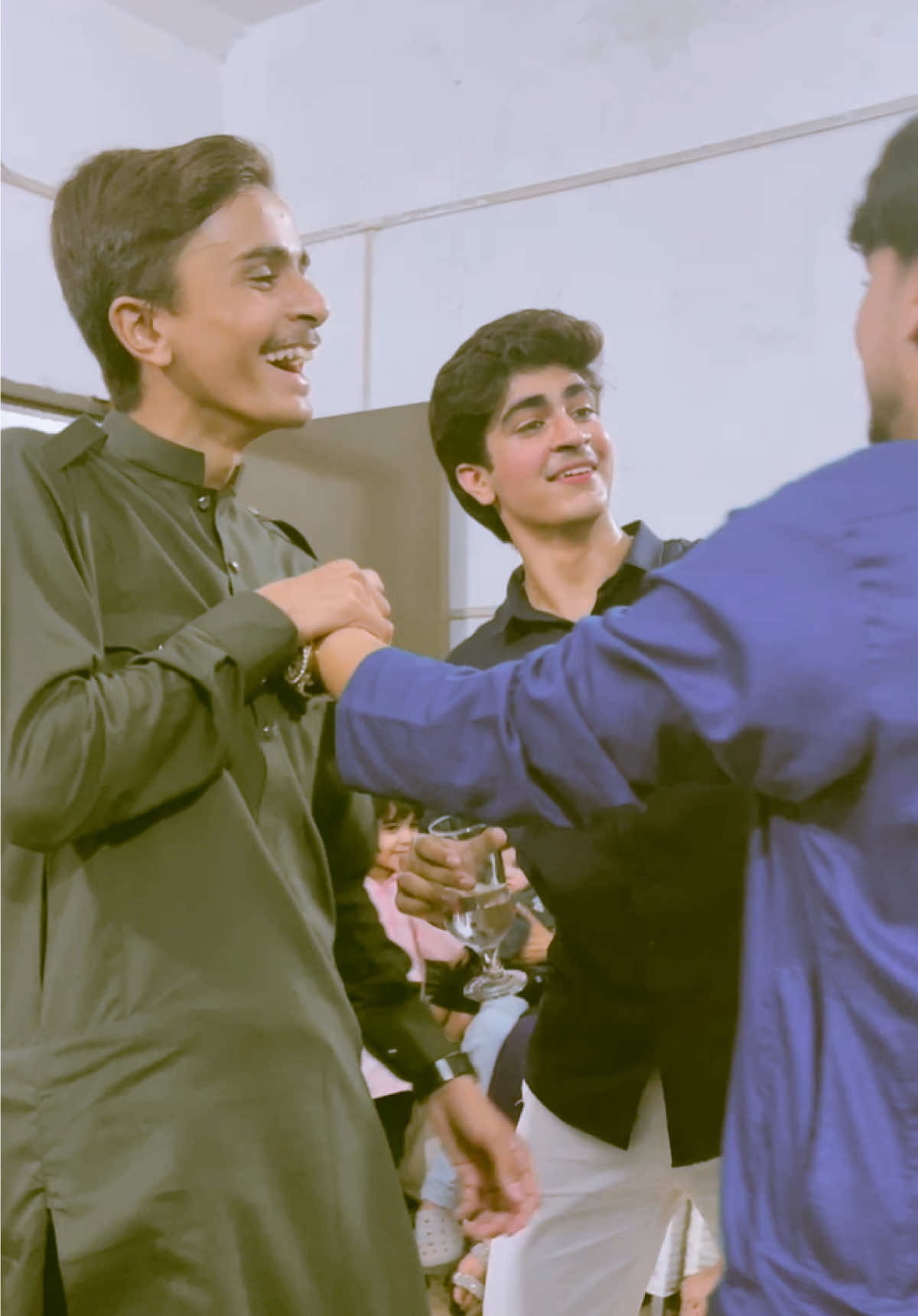 Lal pari🤪❤️👌#Fakhribhaifamilyvilog #fakhribhaifun #wairal__video💞💞 @Esha Farrukh @ALI KING 👑 @Alisha_cousinology @Minsa zahid 