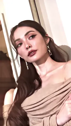 beyond ethereal being 🫠🫠🫠 @Charlotte A. #ชาล็อตออสติน #charlotteaustin #fyp 