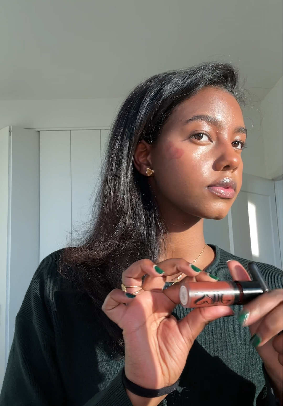 Makeup routine of a busy girl that is never ever toooo busy to look out together and have some girly fun with makeup! I will say, I love a Quick Look and this is my favoriteeer routine because I genuinely glow with these products, they go on my skin like silk and it takes me just a few minutes to look even more beautiful 🤭💞 @Armani beauty luminous silk concealer and cheek tint lightweight liquid blush  @Saie Dew bronzer and dew blush  @COVERGIRL jelly water lip & cheek tint  Brushes - @Morphe Cosmetics & @LAWLESS Beauty  #quickmakeup #quickmakeuptutorial #softglammakeup #dewymakeup #lightmakeuplook 