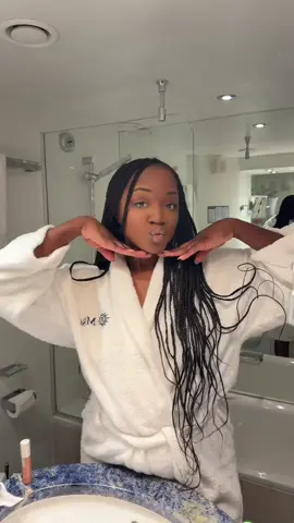 Easy peasy #makeup #lipstain #virallipstain #lipcombo 