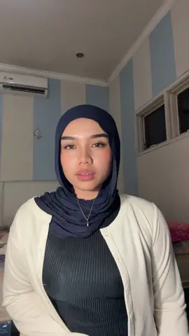 Gatau di ksh tulisan apa 