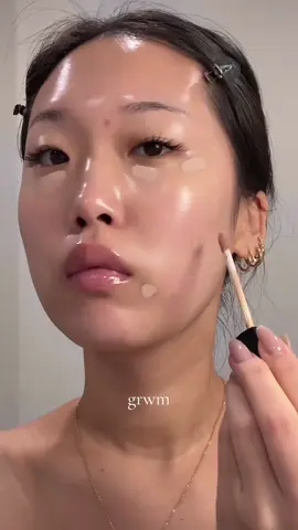 grwm  @NARS Cosmetics concealer, blush stick, blush powder  @Fenty Beauty press powder  @Haus Labs eye cream stick  @Diorbeauty brow pencil, eyeliner  @chantecaille highlighter, lipliner  @Hourglass Cosmetics lip gloss  @Maybelline NY setting spray 