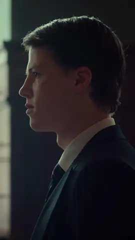 Leo knows exactly what the jury wants to hear. Stream #TheRainmaker from the beginning on @Peacock. #BookTok #TVShow #TVClip #Lawyers