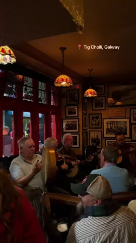 Miss these guys!! Go to Tig Choili in Galway for amazing traditional live music & great vibes!! #ireland #irelandtiktok #irelandtravel #irelandlife #galway #tigchoili 