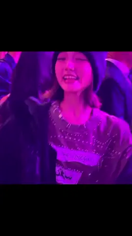 ninguem falando sobre o câncer de mama, ninguém de rosa, ninguém usando a fita rosa, apenas um monte de gente chapada 👏🏻👏🏻 o Aespa, Bts e Jay Park ☠️ #bts #aespa #jaypark #wkorea #outubrorosa 