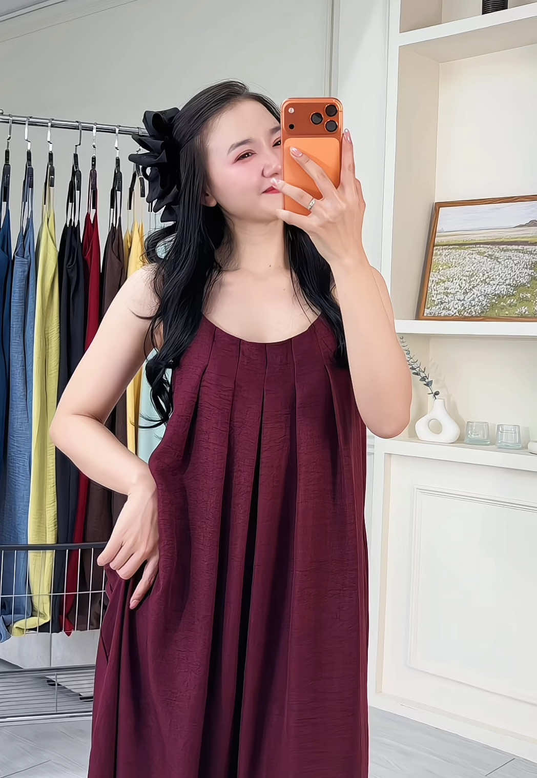 Đỏ tía sang lắm luôn 😘😘😘#cebaboutique #damsuongdangdai #damsuongbasic #thoitrangnu 