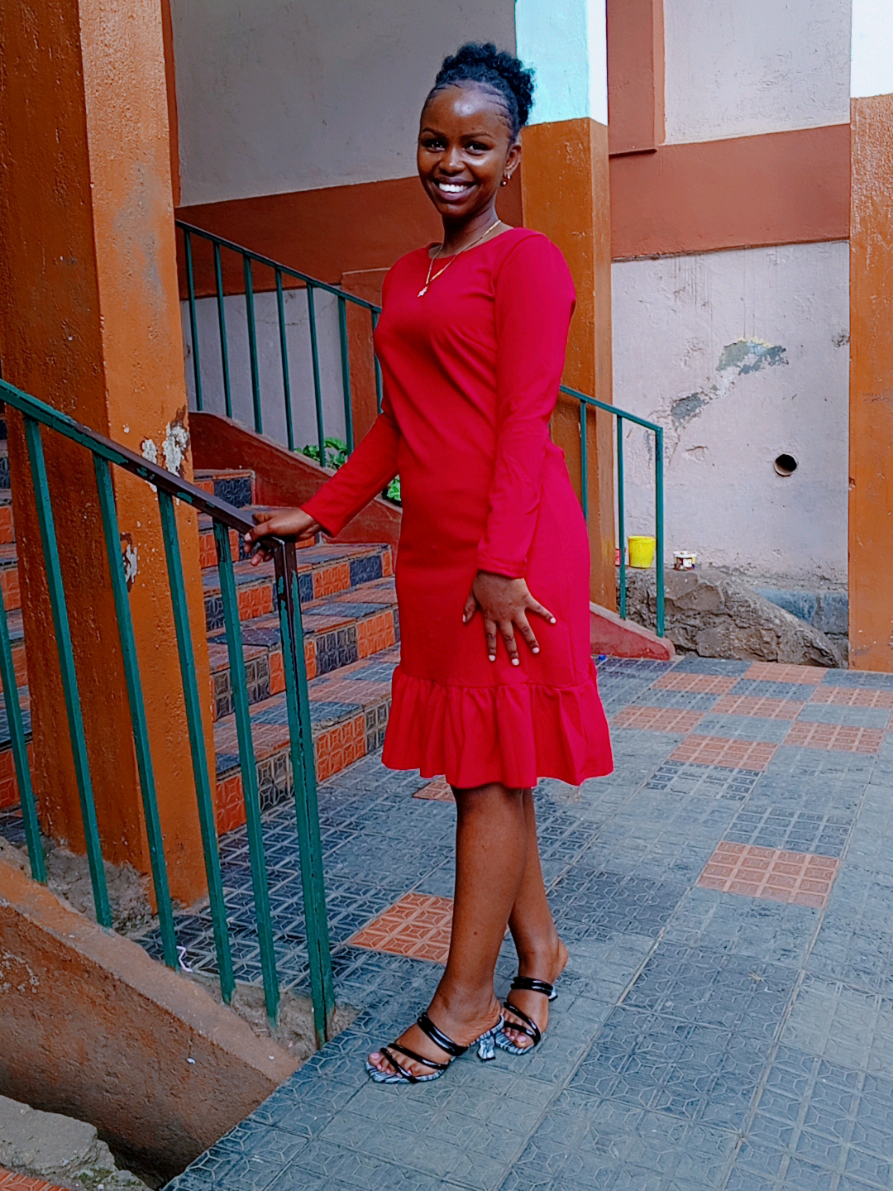 Mwalimu is happy 😊  HOLIDAY MOOD ACTIVATED 😀  #fyp #teacher #holiday #saturday 