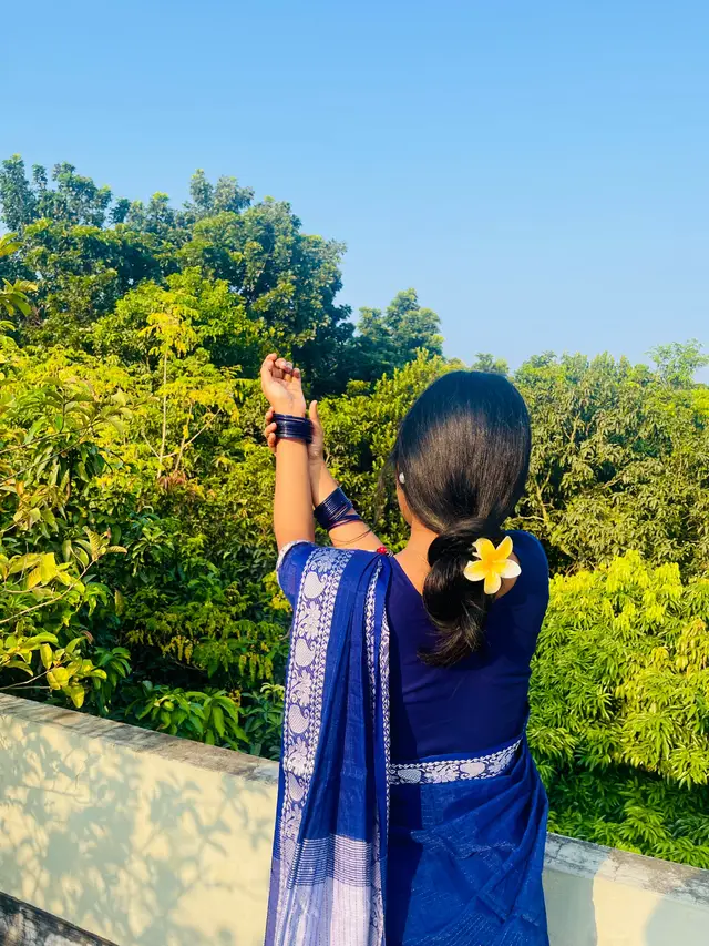 নীল 💙