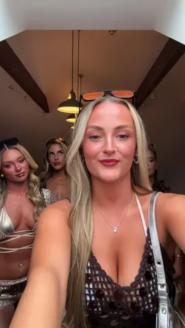 Max Dean we’re coming 4 u babe xxx