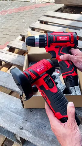 Combo grinder dan drill. 2 barang dengan 1 harga lebih jimat. Nak buat kerja heavy duty boleh, light duty boleh. Comfirm puas hati 😁😁 Disclaimer : Harga akan berubah mengikut promosi yang dilakukan oleh seller & voucher dari Tiktok mengikut terma & syarat tertentu #combo #grinder #anglegrinder #pemotongbesi #drill     