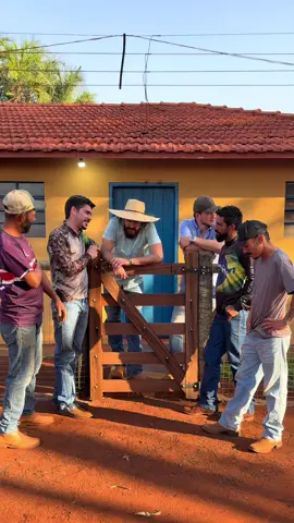 Pir 🐣😂 #primosagro #agro #produtorrural #jaoeseuduardo #agronomo @SeuDuardo @João Vitor Castro @Lorenzo Roos @osguridoagro.m.a🌱🚜🇧🇷 