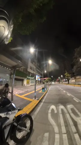 El verdadero lema de servir y proteger 