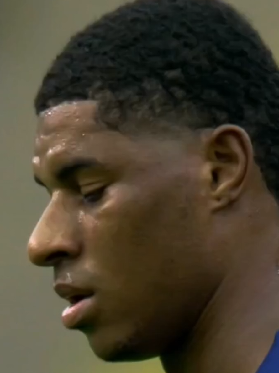 عارضة راشفورد اليوم🔥☠️ #تيم_بيدري😏🍋 #دايموند💎 #تيم_الرافدين #كرة_القدم_عشق_لا_ينتهي👑💙 #برشلونة 