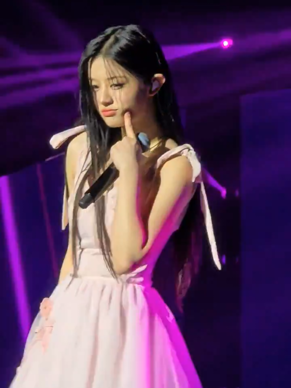 always pretty 💗 (cr: yourunni) #illit #minju #sectork #livinfest #fyp 