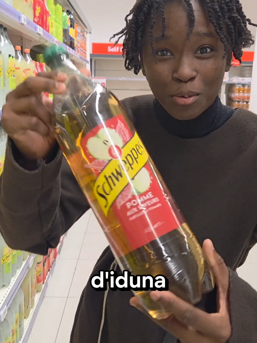 Zin'ware Femme d'Iduna boire du soda ?  #religiondiduna #iduna #FemmeDiduna 