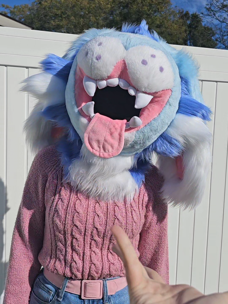 For more info or to claim.. check out my listing on instagram Sunbeam.Needleworks! #furry  #screechspecies  #fursuitmaker #fursuit