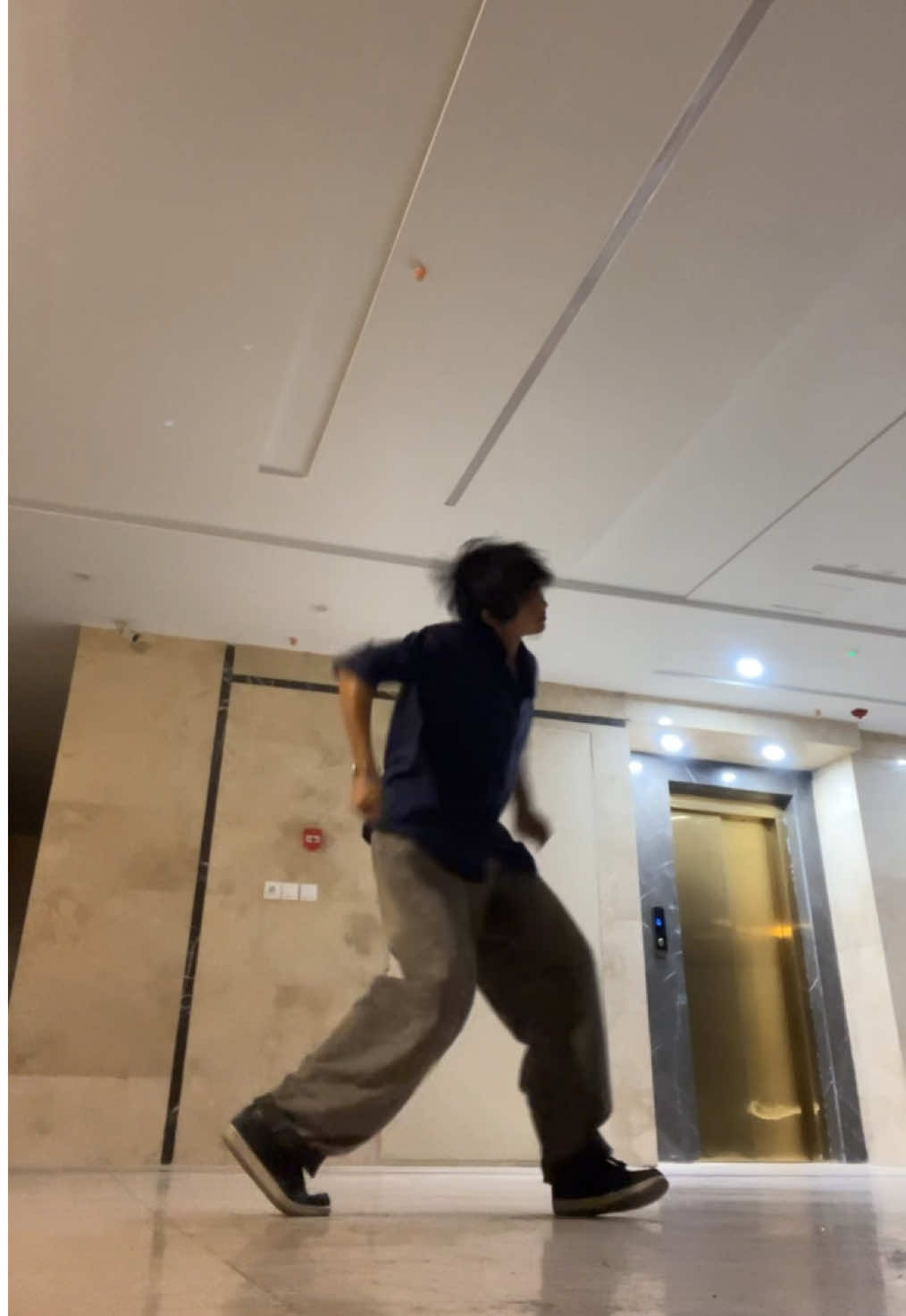 My fav old one dance . . . . #فوریو #fyp #dance #challenge #dancechallenge 