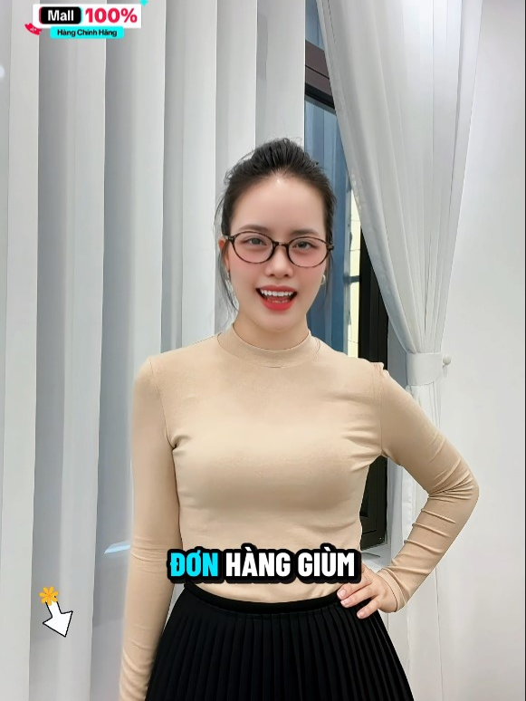 Em này mà không chốt thì tiếc lắm chị ơi, vừa xinh vừa giữ ấm cực đỉnh luôn 😘 #yody #yodyfashion #aogiunhiet #aogiunhietnu