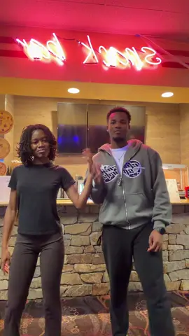 🕺🏾🕺🏾@mae🫧 #pennstate #dance #trend #bowling #tiktok 
