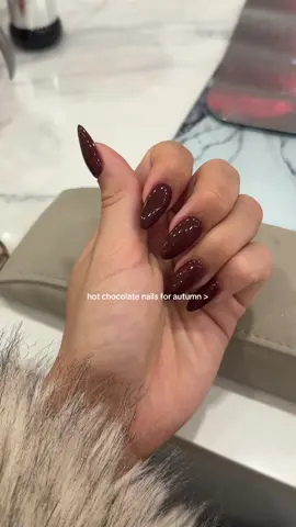 The dark feminine nails are back for winter😍☕️🍁 #autumnnails #autumnaesthetic #winternails #nailinspo @Pomegranate 