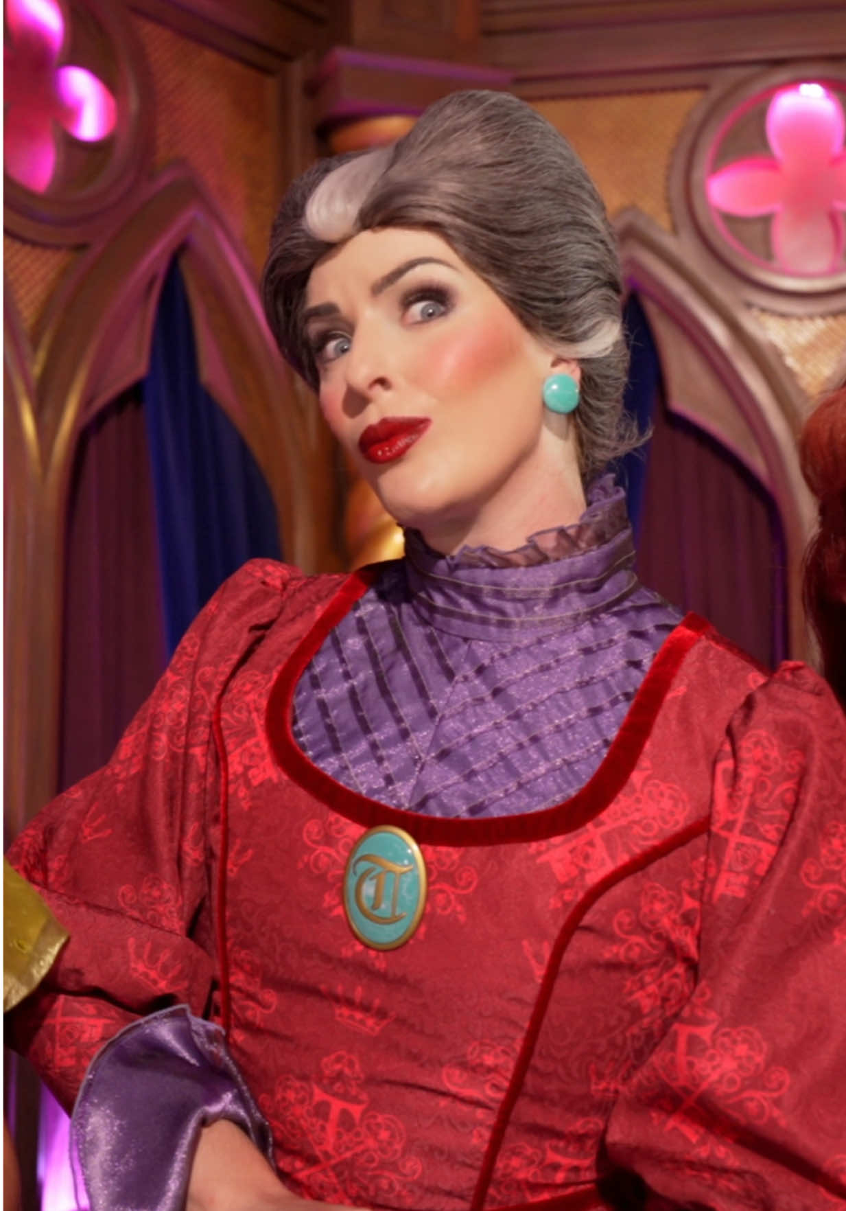 I Met Cinderella's Evil Stepmother and Sisters at Disneyland #disneyland #cinderella #disneyvillains #funnymoments #viral 