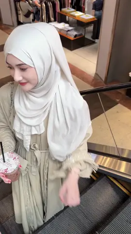 Hijab ternyamann terademm🤍✨