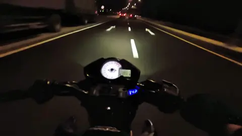 90% cowok  seneng klu  udah kejar kejaran di jalan  sma orang gak di kenal #cb150rstreetfire #ocb #cb150r_jarijari 