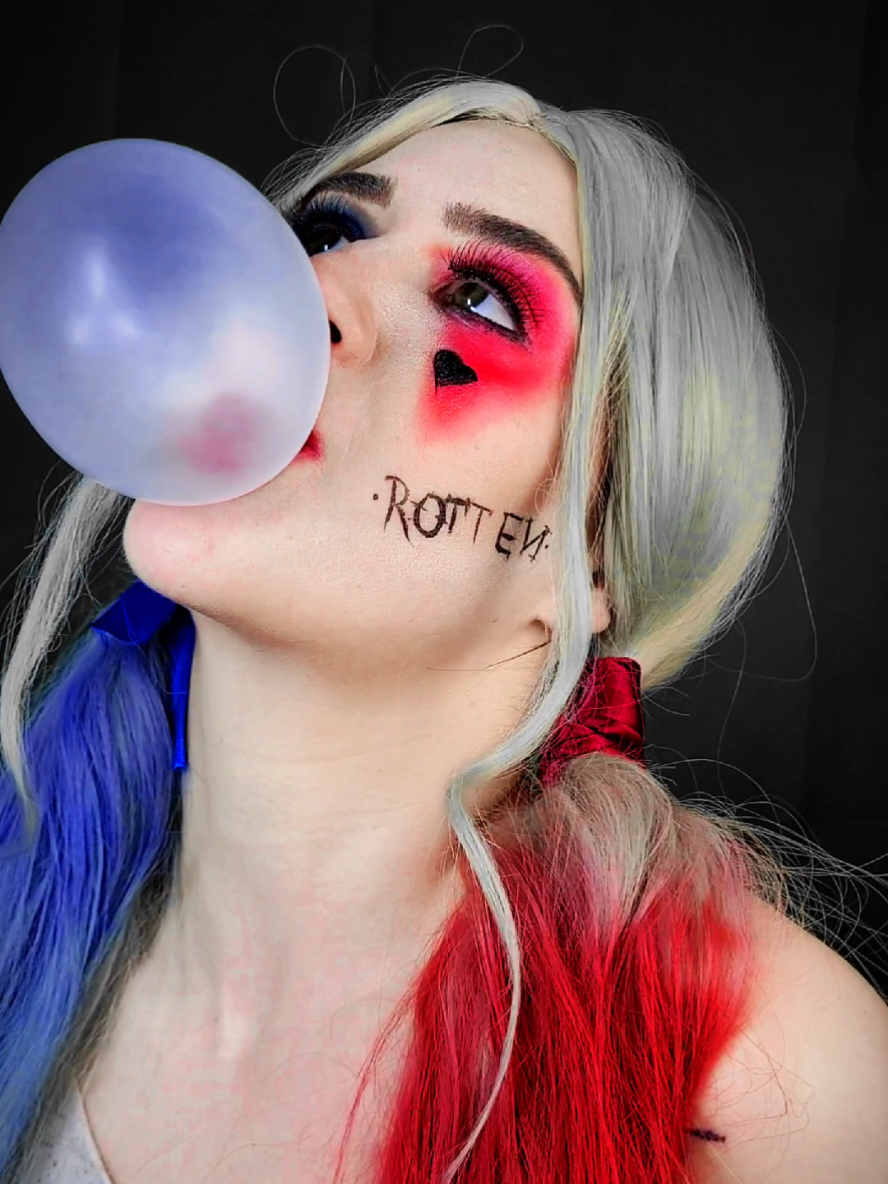 Sorry, the voices 😅🙃 HARLEY QUINN #harleyquinn #makeupharleyquinn #makeup 