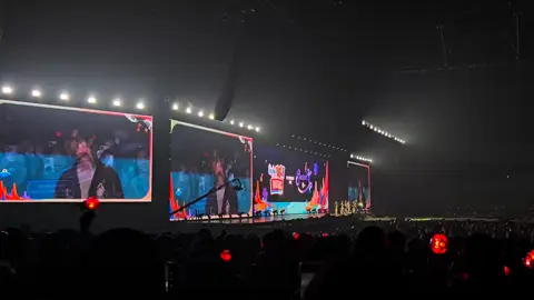 engene ina nyanyiin happy birthday buat heeseung🥹🤍 >cr x : @evanndeer #enhypen #nicepik2 #mandiri #heeseung #xzyabc 