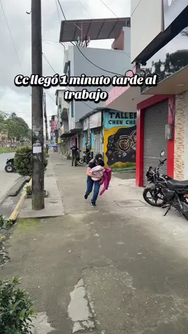 Siempre puntuales 🤭 #iphone #ecuador #humor #viral 