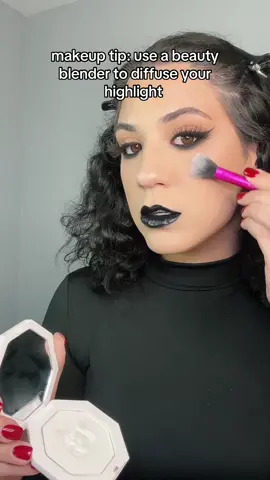 Makeup Hacks Part 2 ✨ Use a beauty blender to diffuse your highlight, it’ll pick up any  excess product!  @Fenty Beauty  #makeuphacks #professionalmakeupartist #makeupartist #makeup 