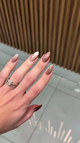 Brown-Cateye for this fall 🍁✨🤎 #kenzonailstudio #nailsinspo #nails #fallnails #brownnails 