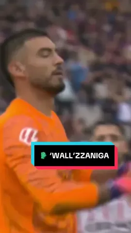 🧤 ‘WALL’ZZANIGA #LaLigaHighlights #BarçaGirona #GironaFC #FCBarcelona #Gazzaniga 