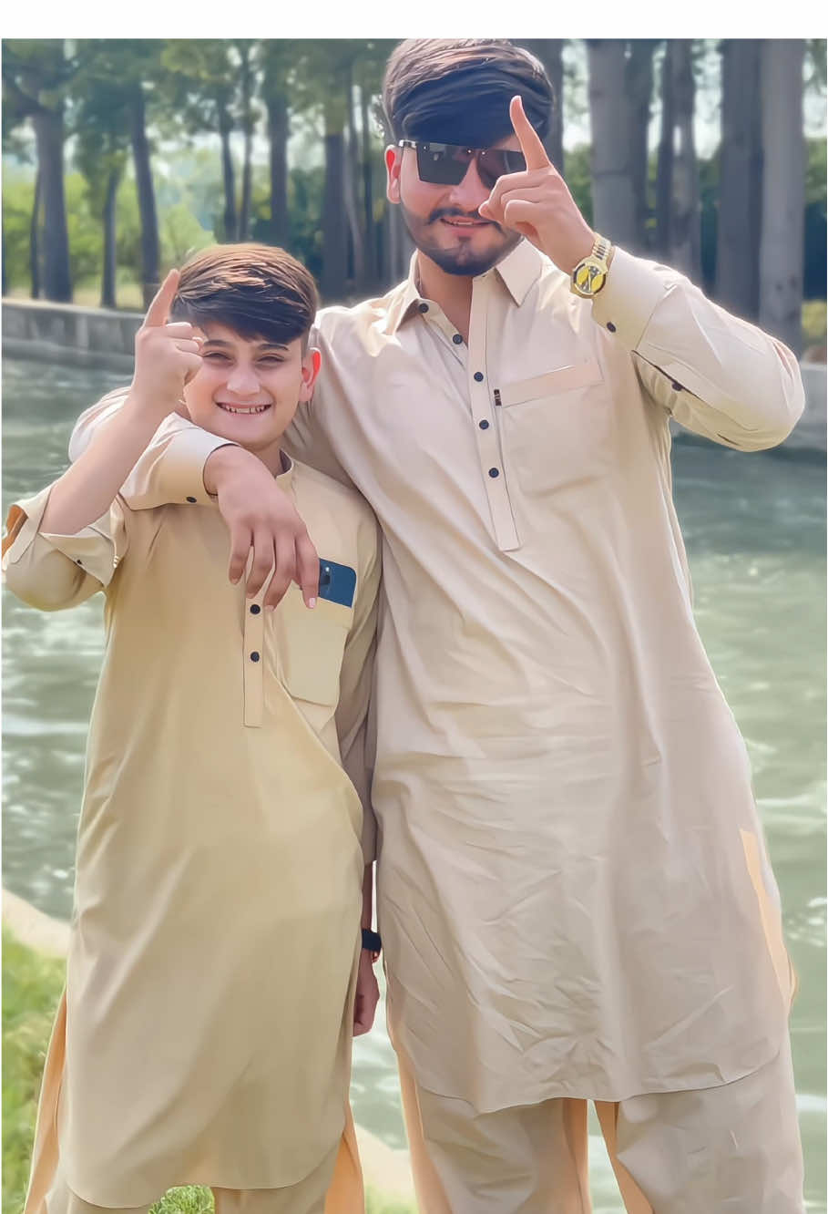 With mashr brother😊🔥@sherazamkhan.official #foryou #foryoupage #growmyaccount #unfeezmyaccount #plz #support_me #pashtosong #sheraz #viralvideo 