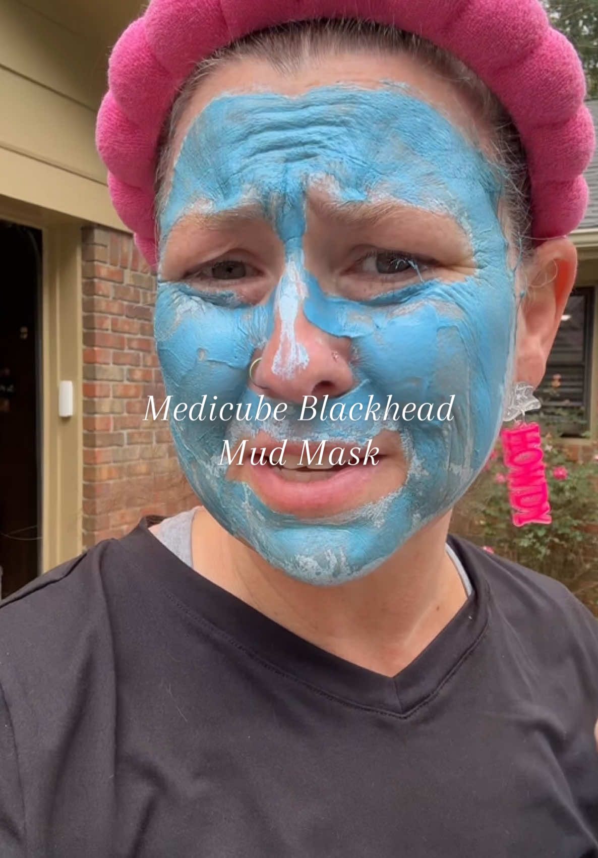 Medicube zero pore blackhead mud mask once a week for 3 minutes leaves my pores looking so clean and small! If you struggle with clogged and large pores definitely check out this medicube zero pore blackhead mud mask 10/10! #blackhead #blackheadmask #mudmask #medicubeskincare #tiktokshopcreatorpicks @medicube US Store 