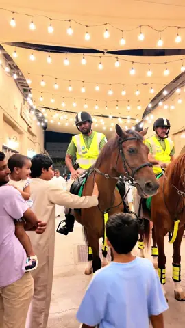 Dubai Police 🇦🇪❤️  #dubai #fypシ゚viral #travel #fyp #pageforyou 