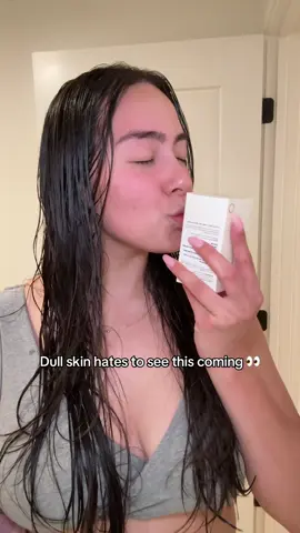 As a girly with dull skin, I definitely recommend this product💕 It has given me such a confidence boost and gives me the glow I’ve been looking for🥰🥰 #radientskin #koreanskincare #christmasgiftideas #affordablegiftideas #giftsforher 